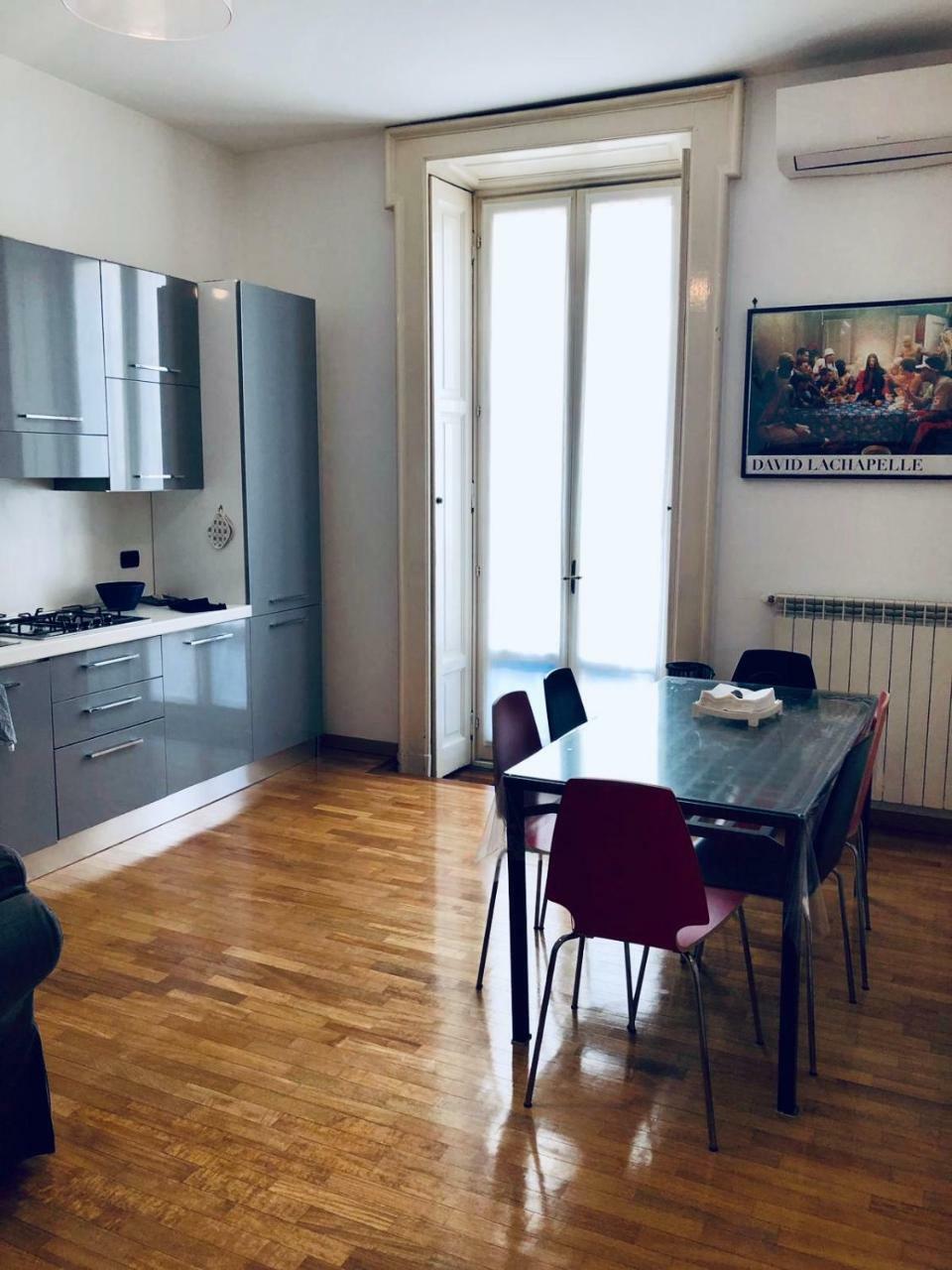 Bocconi Apartment Milão Exterior foto