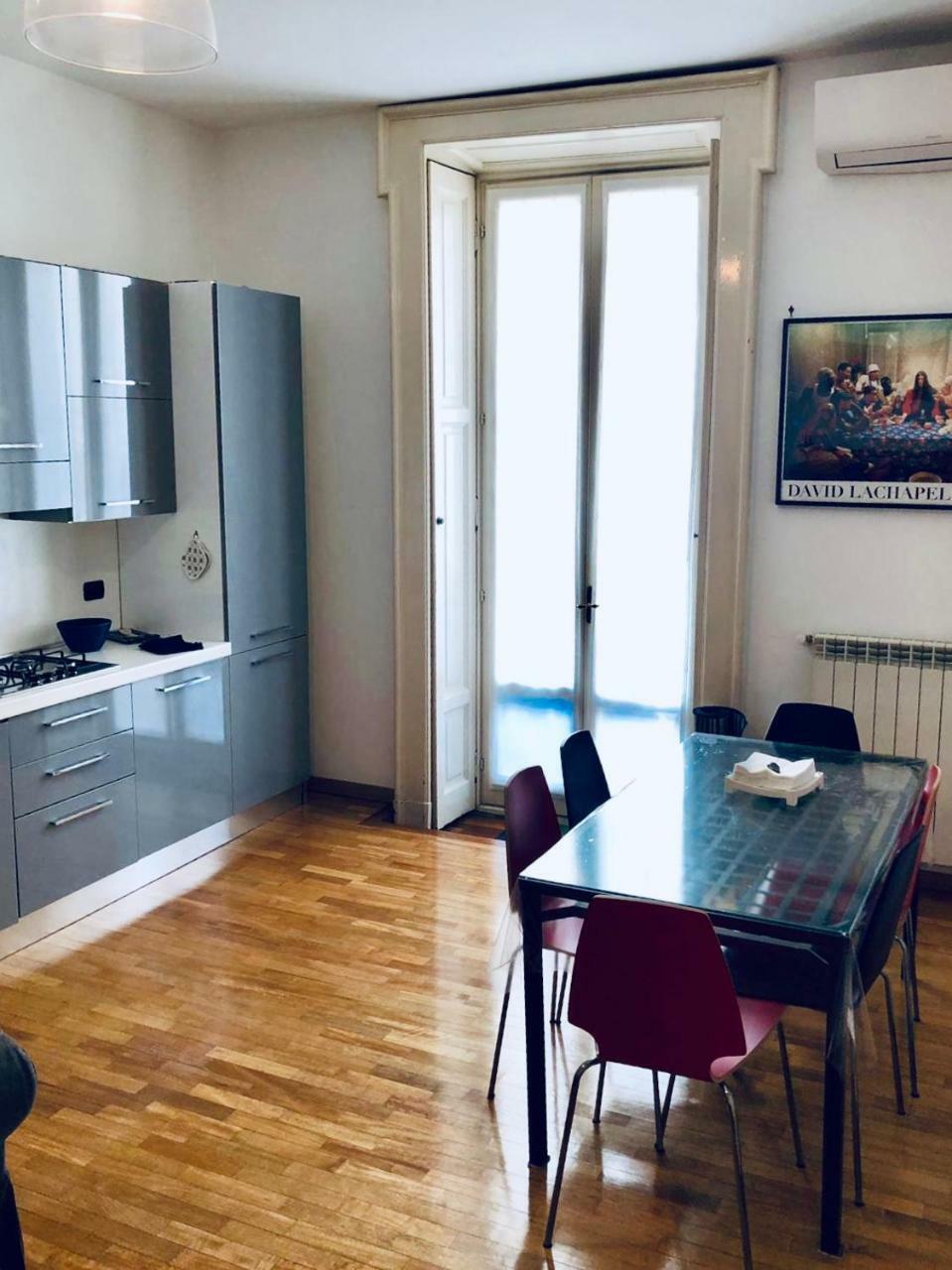 Bocconi Apartment Milão Exterior foto